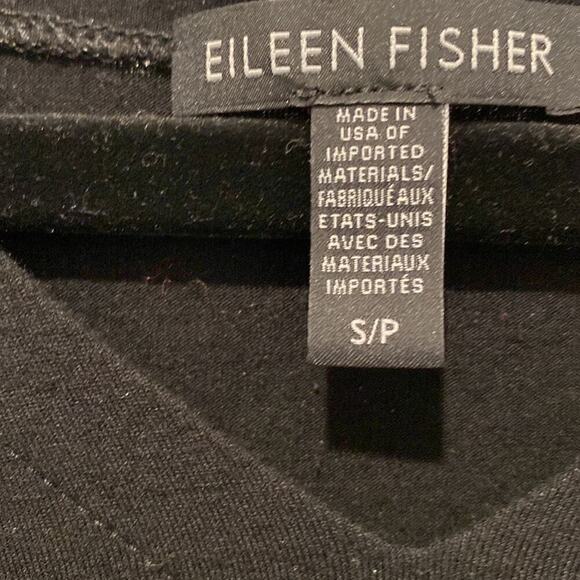 Eileen Fisher black v neck long sleeve top blouse. 92% Viscose 8% Spandex SP
C - Picture 3 of 6
